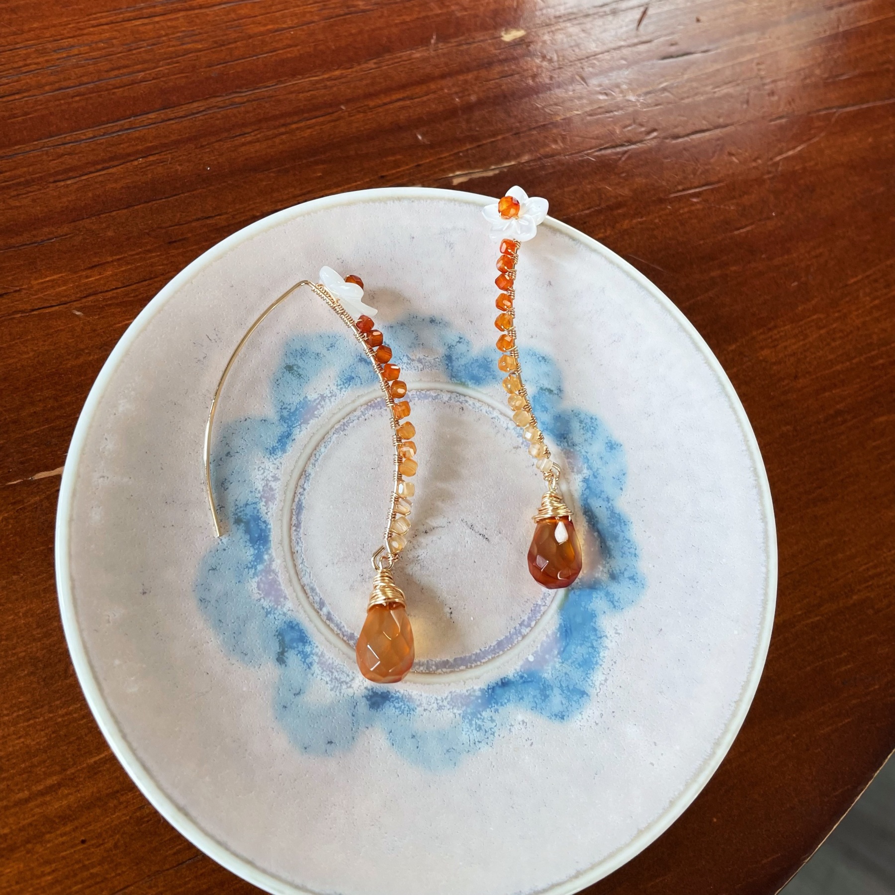 Handmade Sunset Blossom Gradient Red Agate Earrings with Shell Flower  and Red Agate Drop