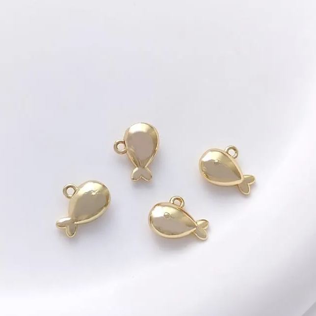 14k Gold Marine Organism Theme Charm Pendant