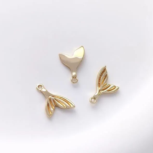 14k Gold Marine Organism Theme Charm Pendant