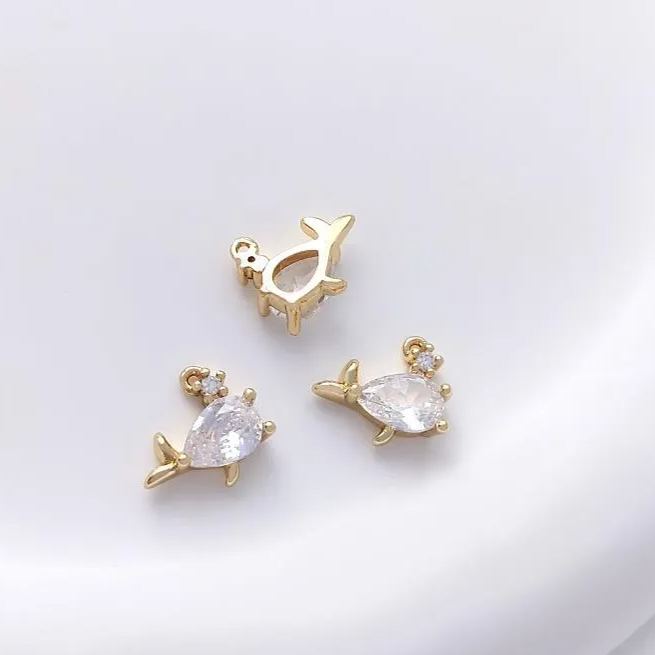 14k Gold Marine Organism Theme Charm Pendant