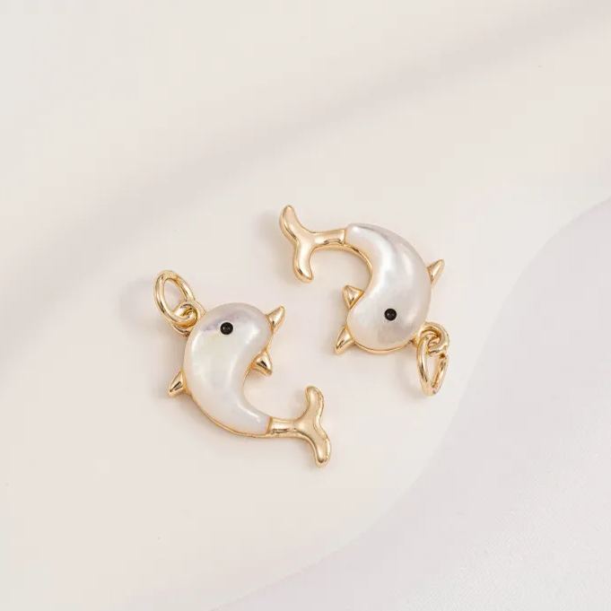 14k Gold Marine Organism Theme Charm Pendant