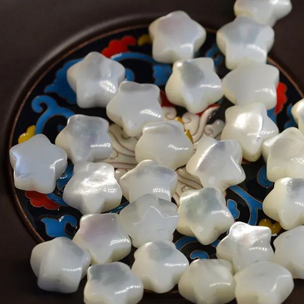 10*10*6.5mm White Shell Carved Fat Star Beads