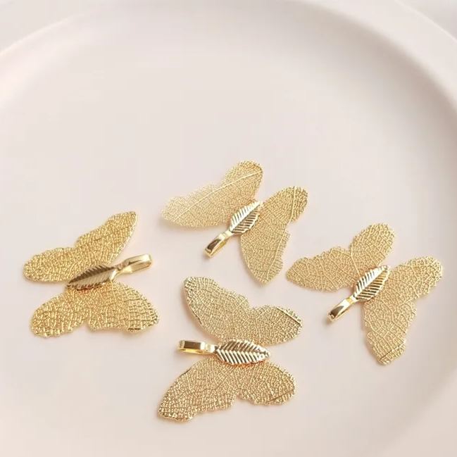 Natural Native Pruned Leaves Gold-Plated Silver-Covered Locket