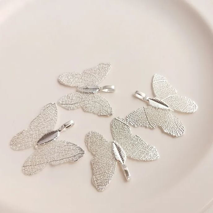 Natural Native Pruned Leaves Gold-Plated Silver-Covered Locket