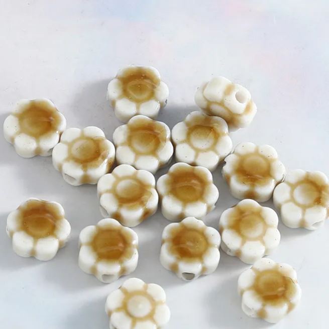 Handmade 10mm Daisy Flower Ceramic Beads 10pcs