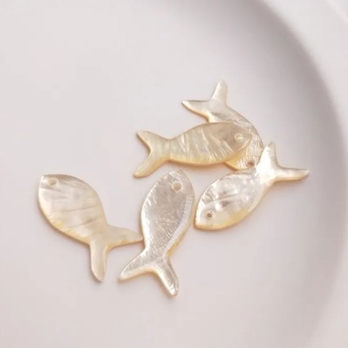 26x10mm Fish Charms Made of Japanese Capic Shell Jewelry Pendant 1 Piece