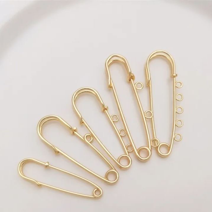 Brooch Pin with Multi Hanging Rings Accessories