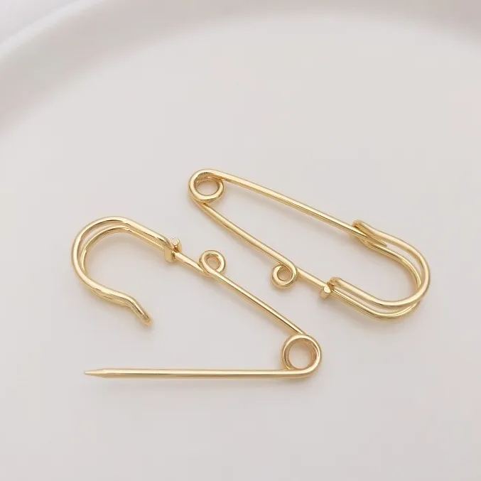 Brooch Pin with Multi Hanging Rings Accessories