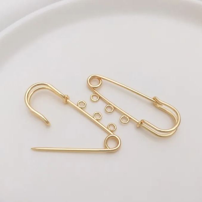 Brooch Pin with Multi Hanging Rings Accessories