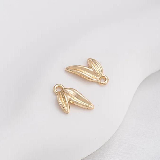 Delicate 14k Gold Plated Three-Dimensional Simulation Leaf Pendant Jewelry Charms