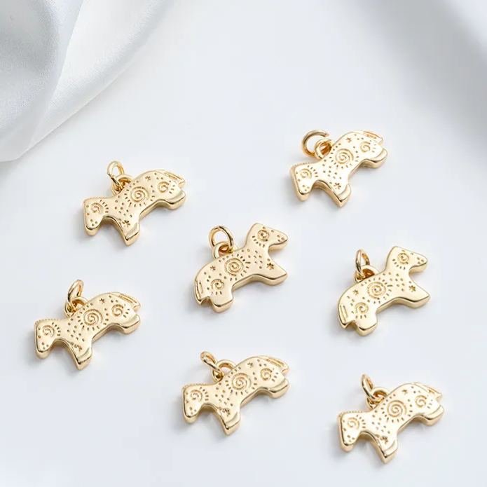 Gold Plated Cute Engraved Animal Pendant Jewelry Charms for DIY