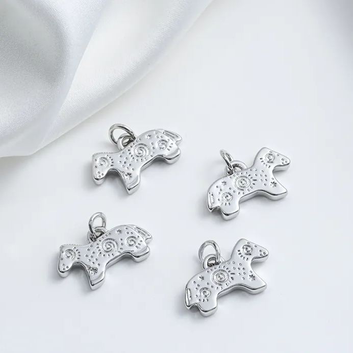 Gold Plated Cute Engraved Animal Pendant Jewelry Charms for DIY