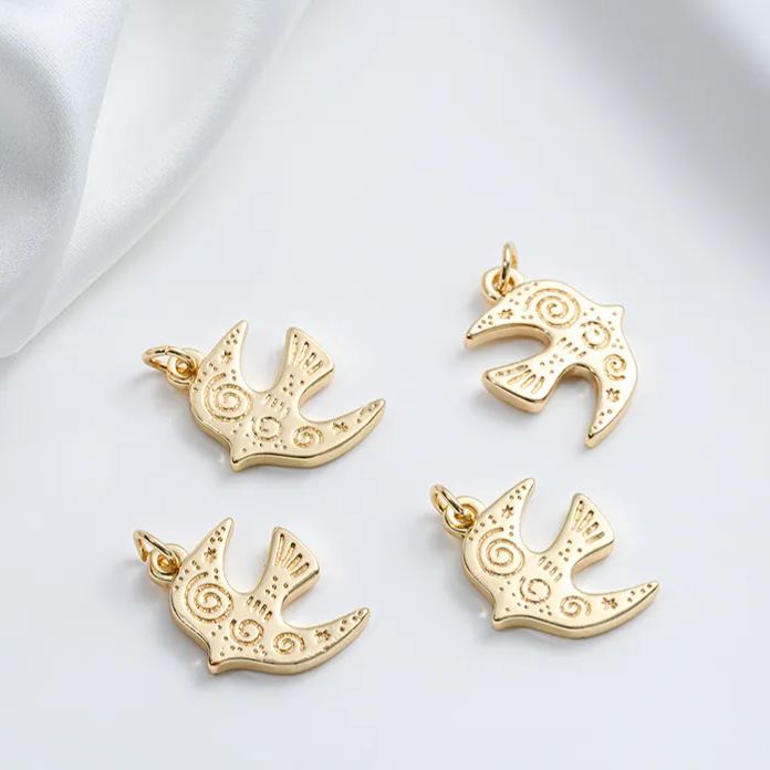 Gold Plated Cute Engraved Animal Pendant Jewelry Charms for DIY