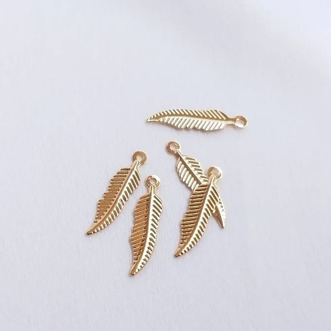 Delicate 14k Gold Plated Three-Dimensional Simulation Leaf Pendant Jewelry Charms