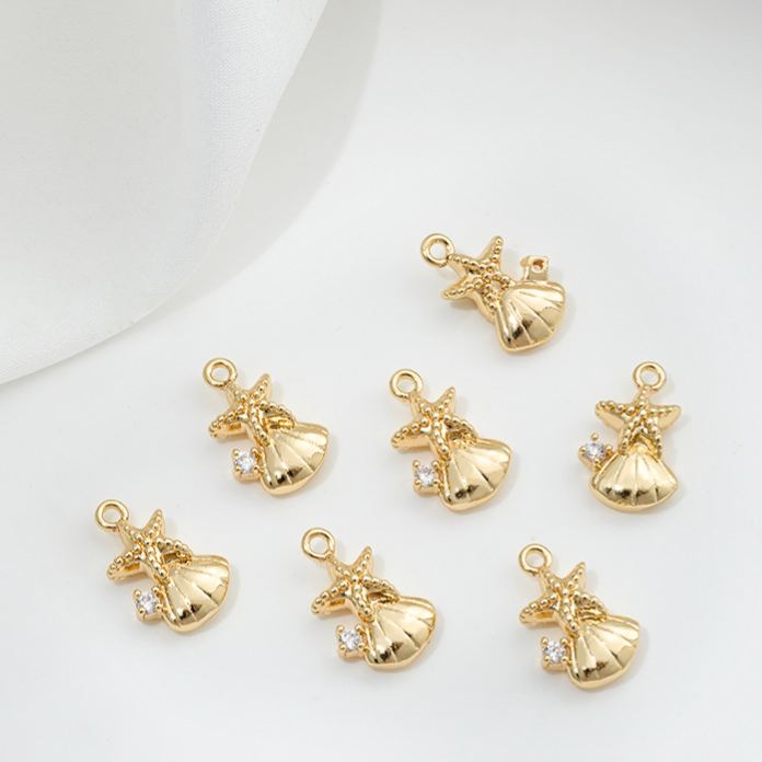 14k Gold Marine Organism Theme Charm Pendant