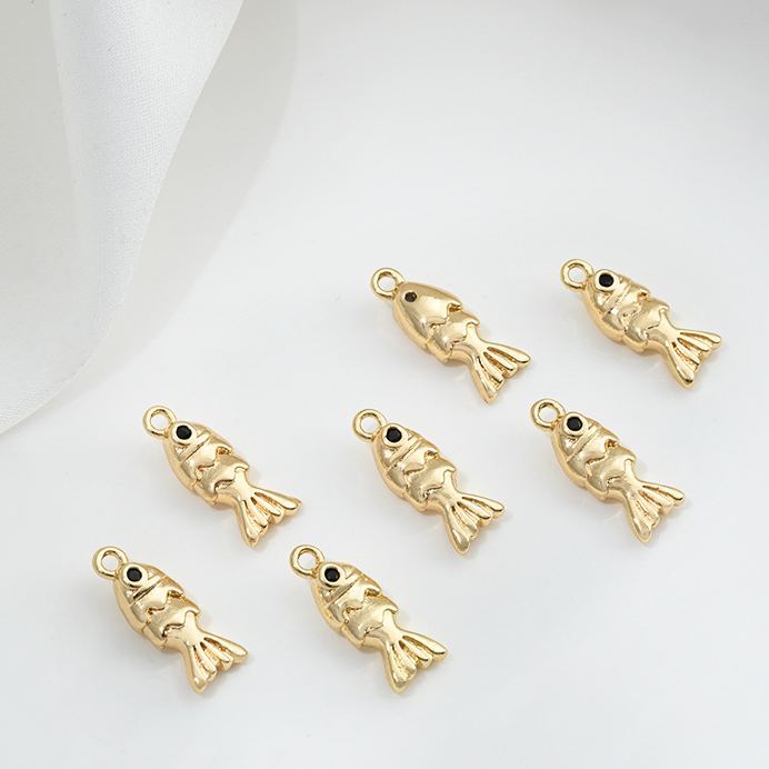 14k Gold Marine Organism Theme Charm Pendant