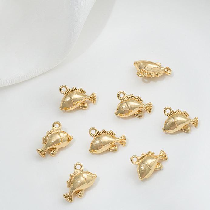 14k Gold Marine Organism Theme Charm Pendant