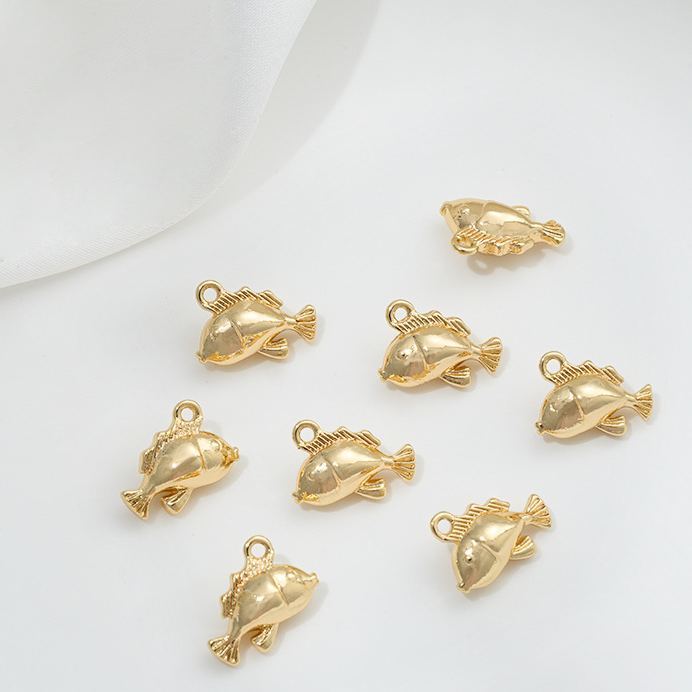 14k Gold Marine Organism Theme Charm Pendant