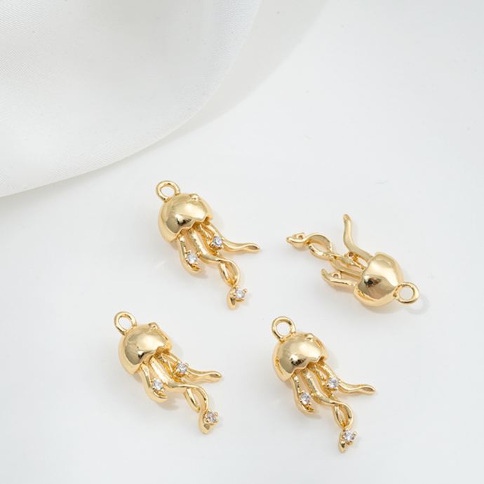 14k Gold Marine Organism Theme Charm Pendant