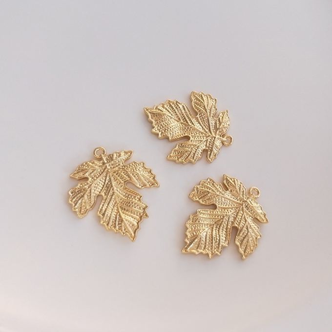 Delicate 14k Gold Plated Simulation Leaf Pendant Cute Charms for Jewelry DIY