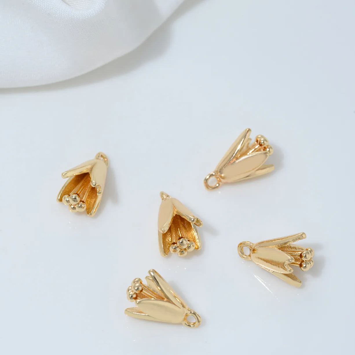 Cubic Zirconia inlaid 14k Gold Plated Flower Charm Jewelry Pendant Rose Charm