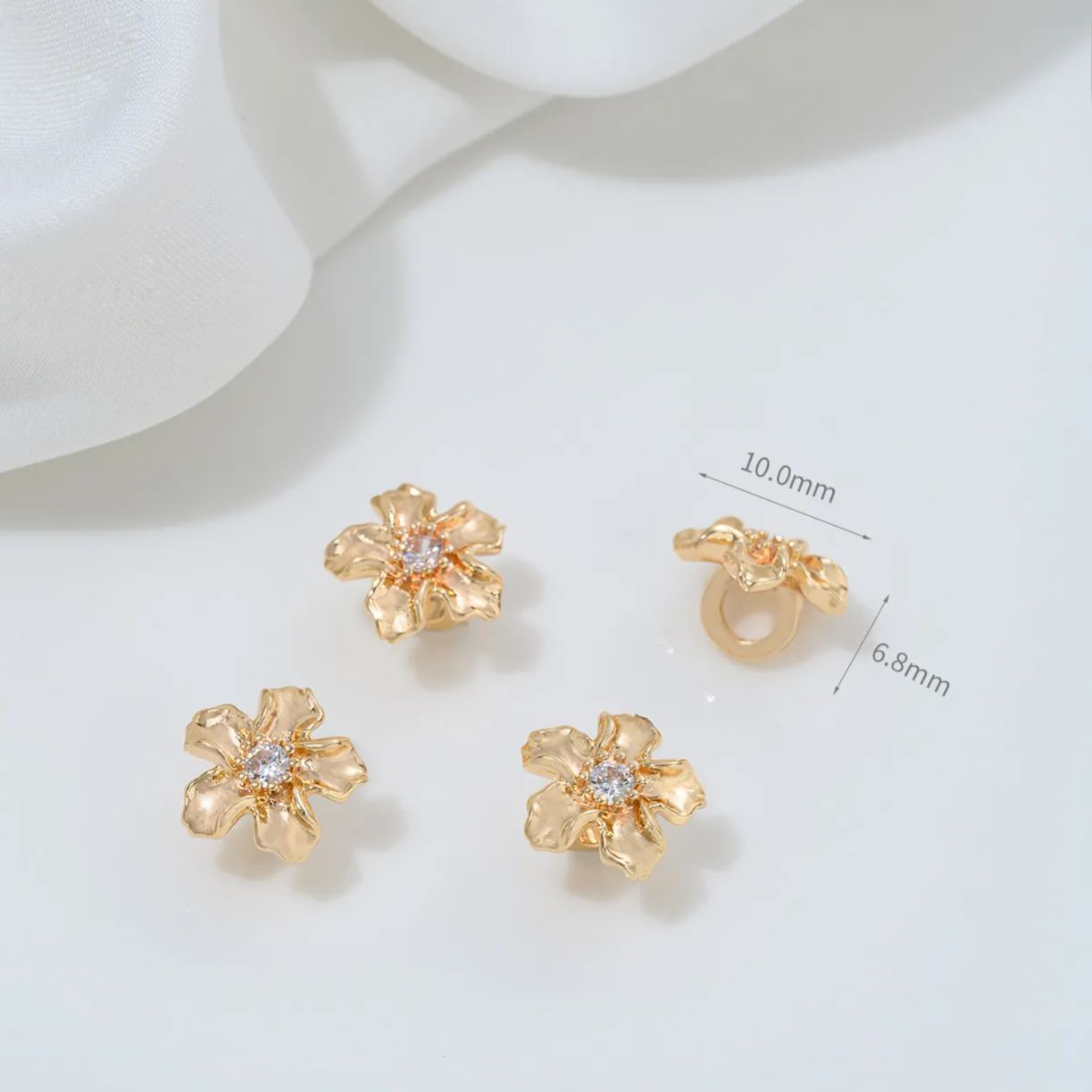 Cubic Zirconia inlaid 14k Gold Plated Flower Charm Jewelry Pendant Rose Charm