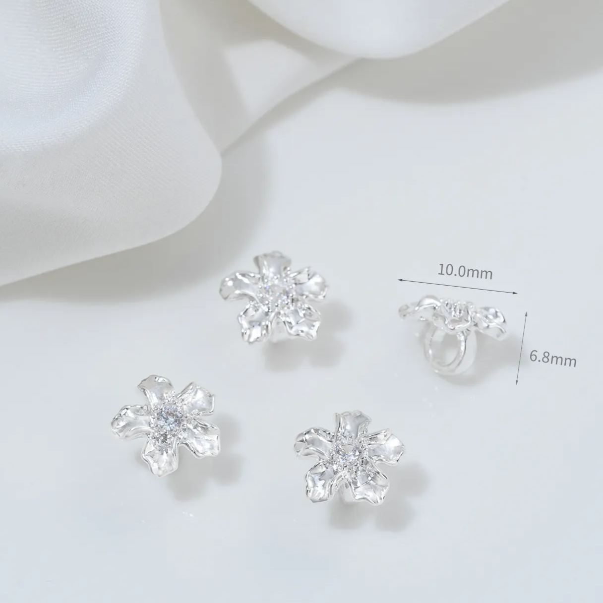 Cubic Zirconia inlaid 14k Gold Plated Flower Charm Jewelry Pendant Rose Charm