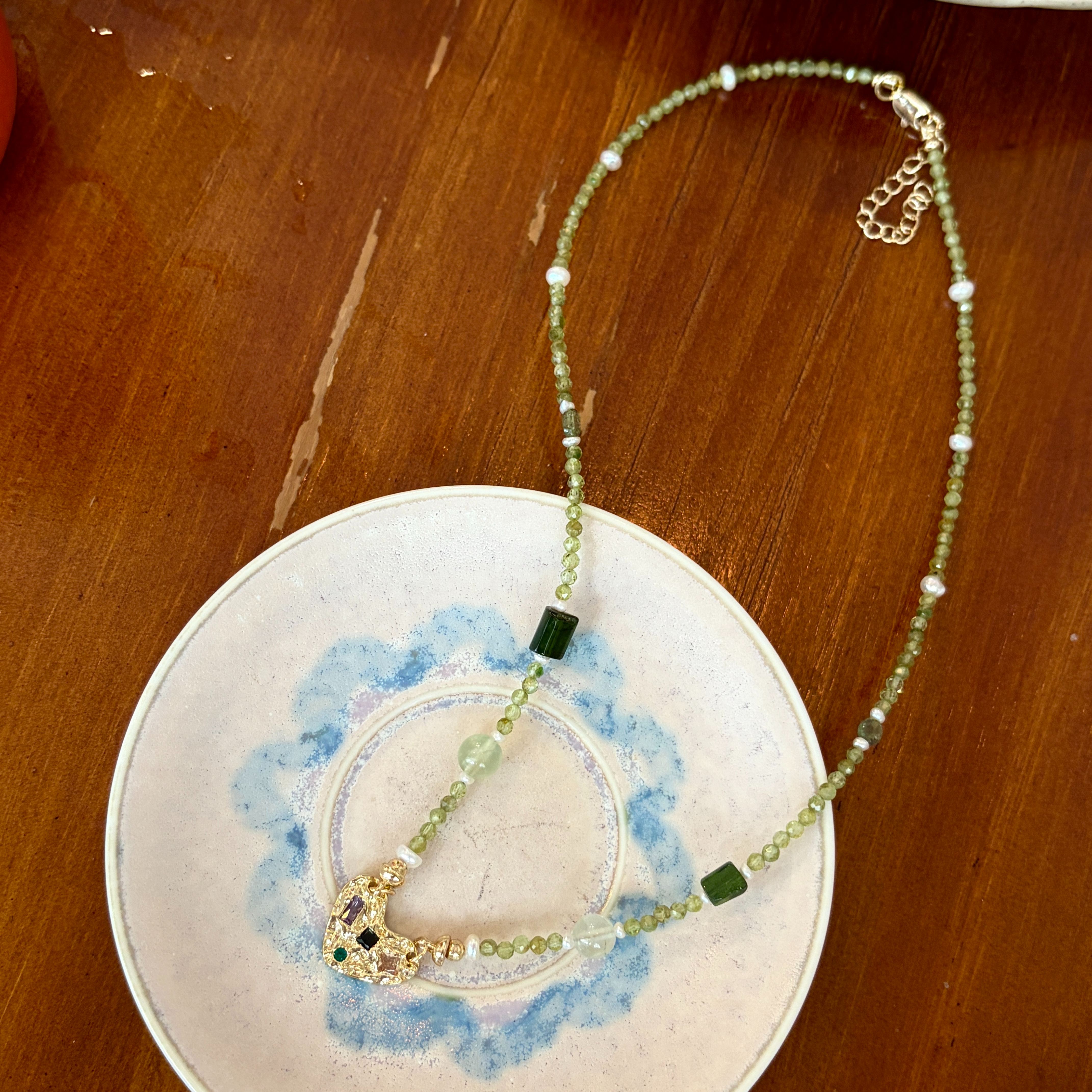 Handmade Green Gemstone Necklace with Zirconia Inlaid Heart Pendant