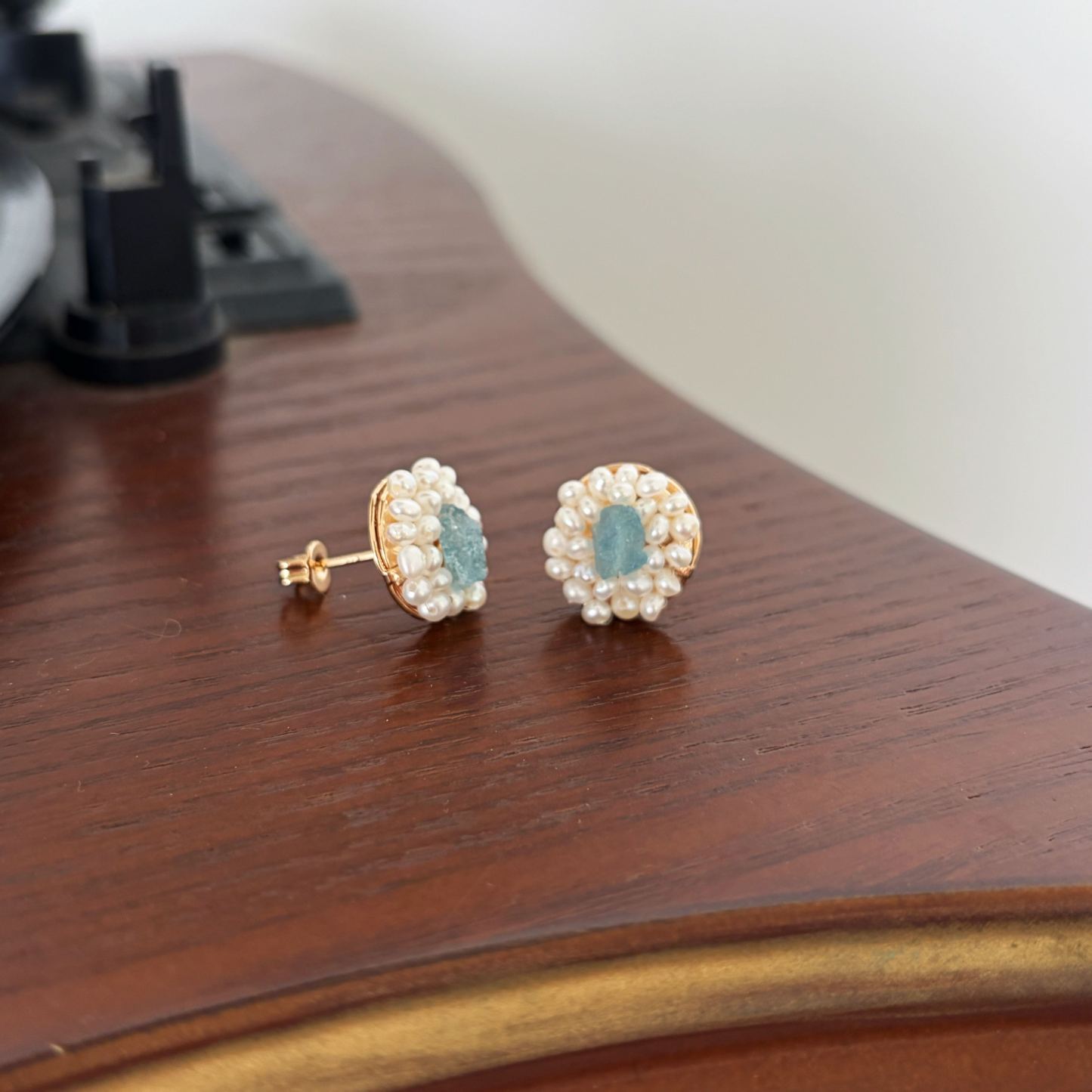 One-of-a-Kind Raw Aquamarine Core and Pearls Cluster Stud Earrings 
