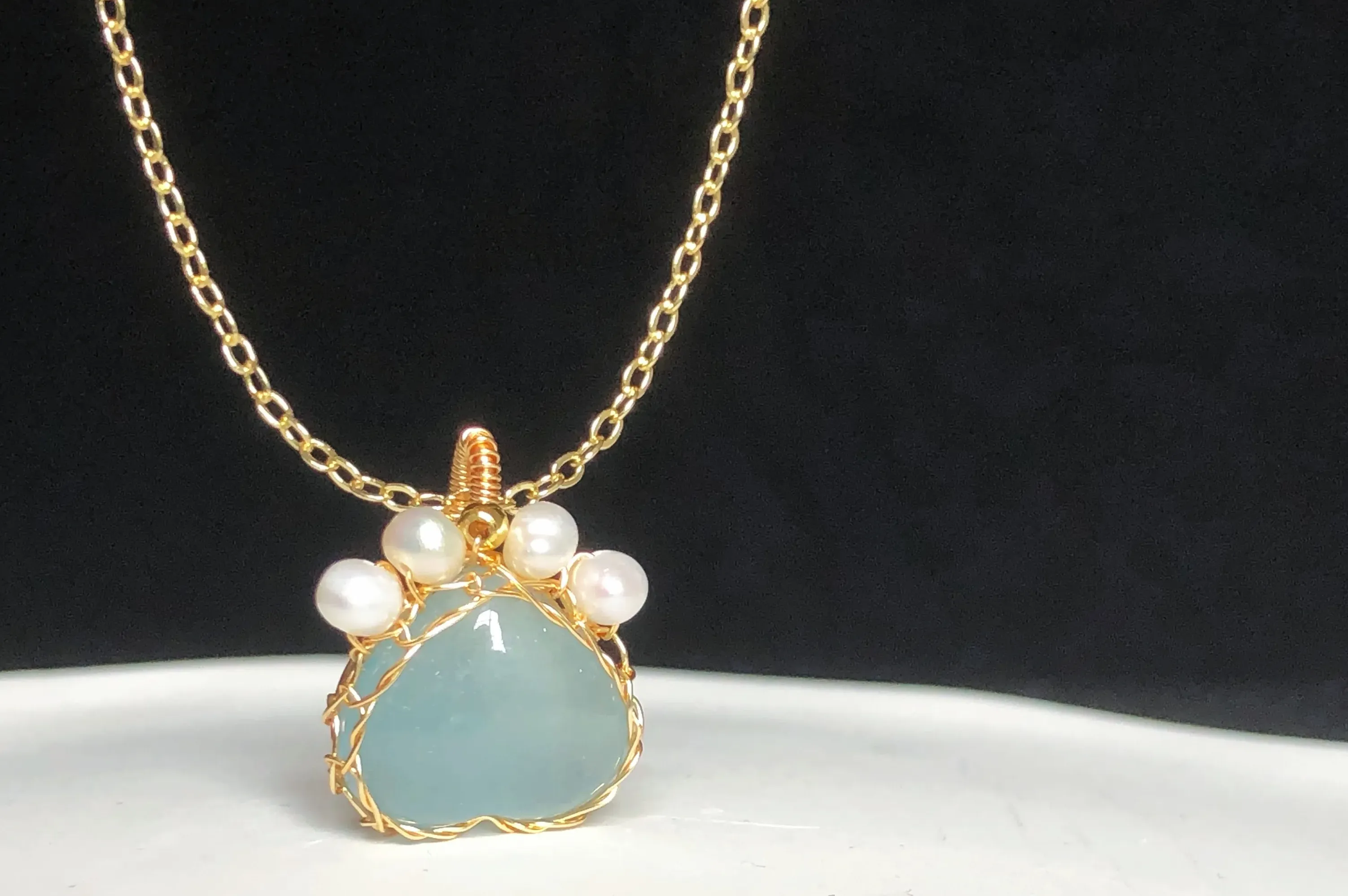 aquamarine cat claw necklace