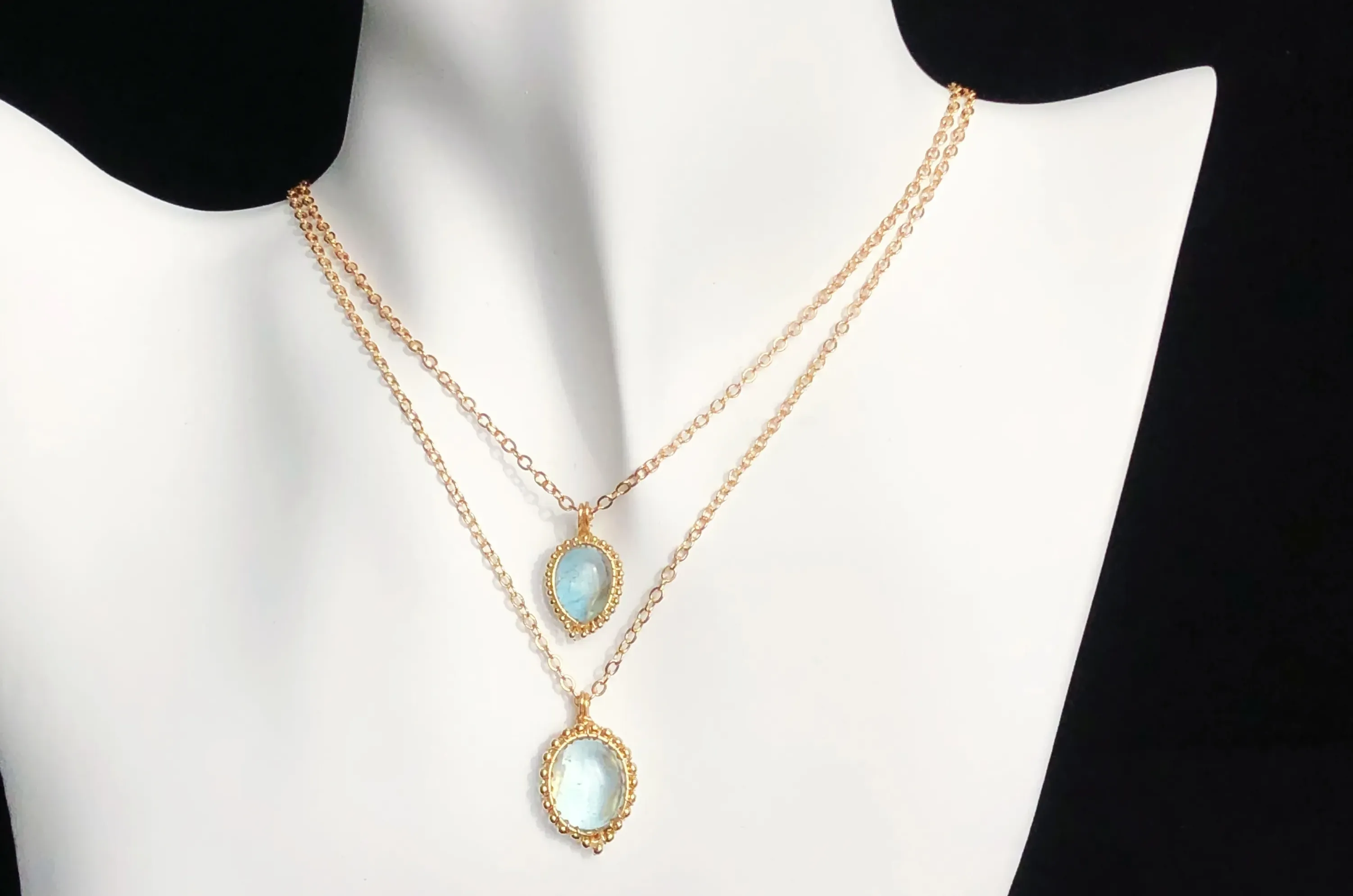 aquamarineovalnecklace