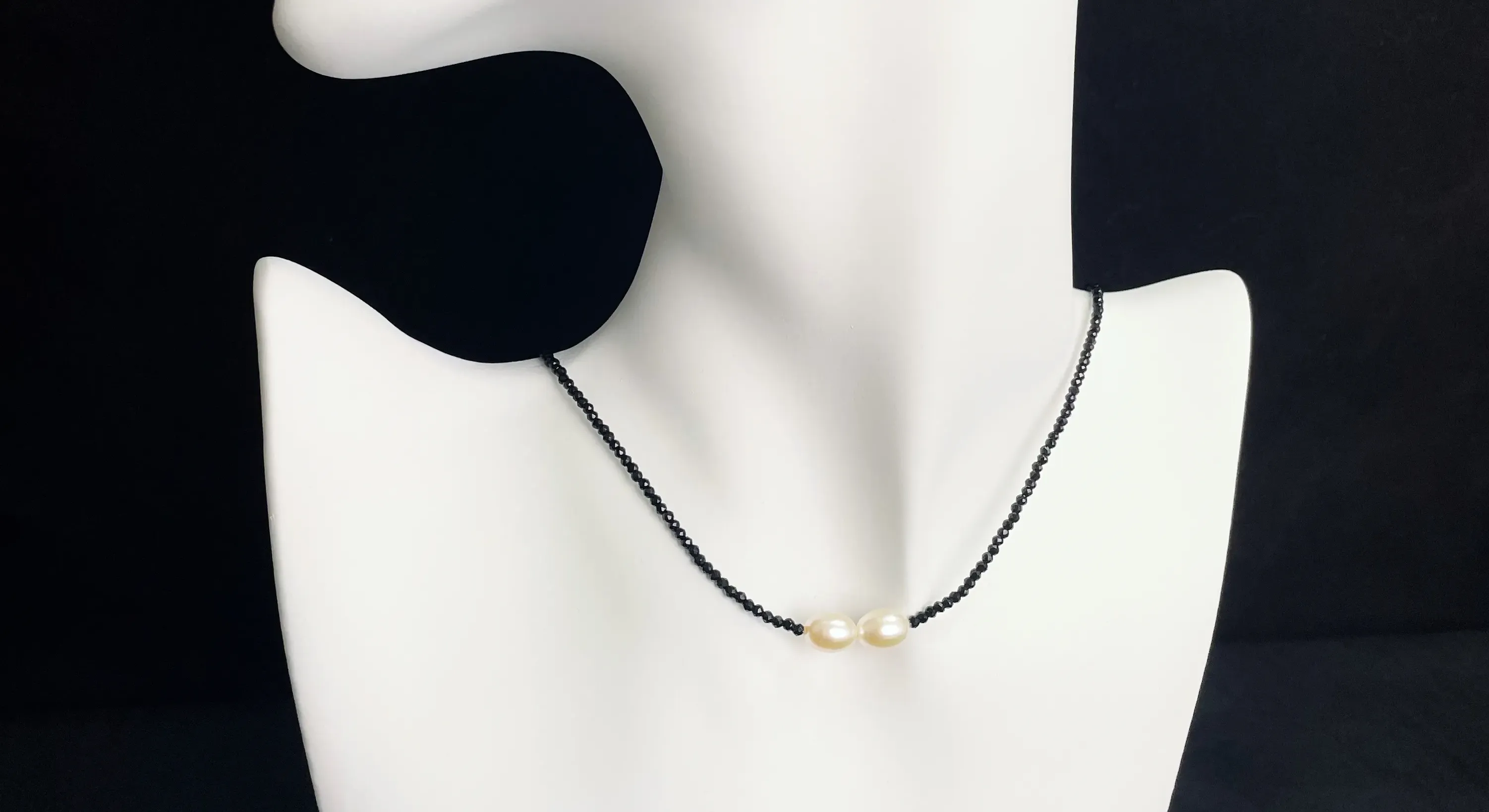 black spinels necklace
