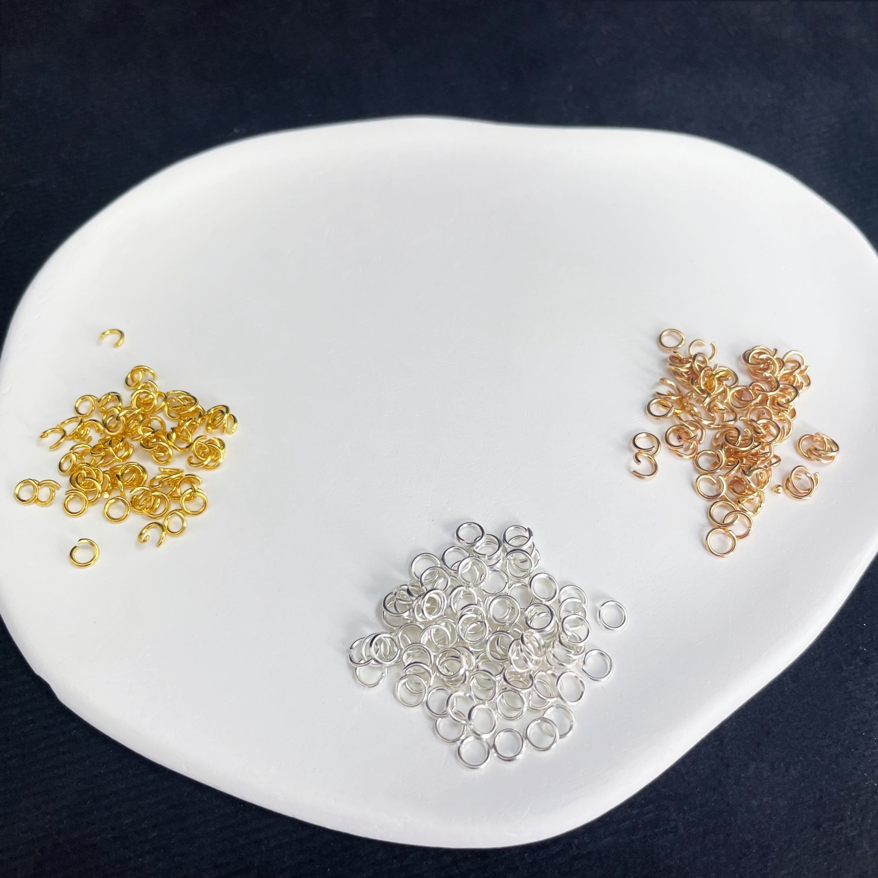 Jump Rings and Opener for Jewelry Making 200pcs