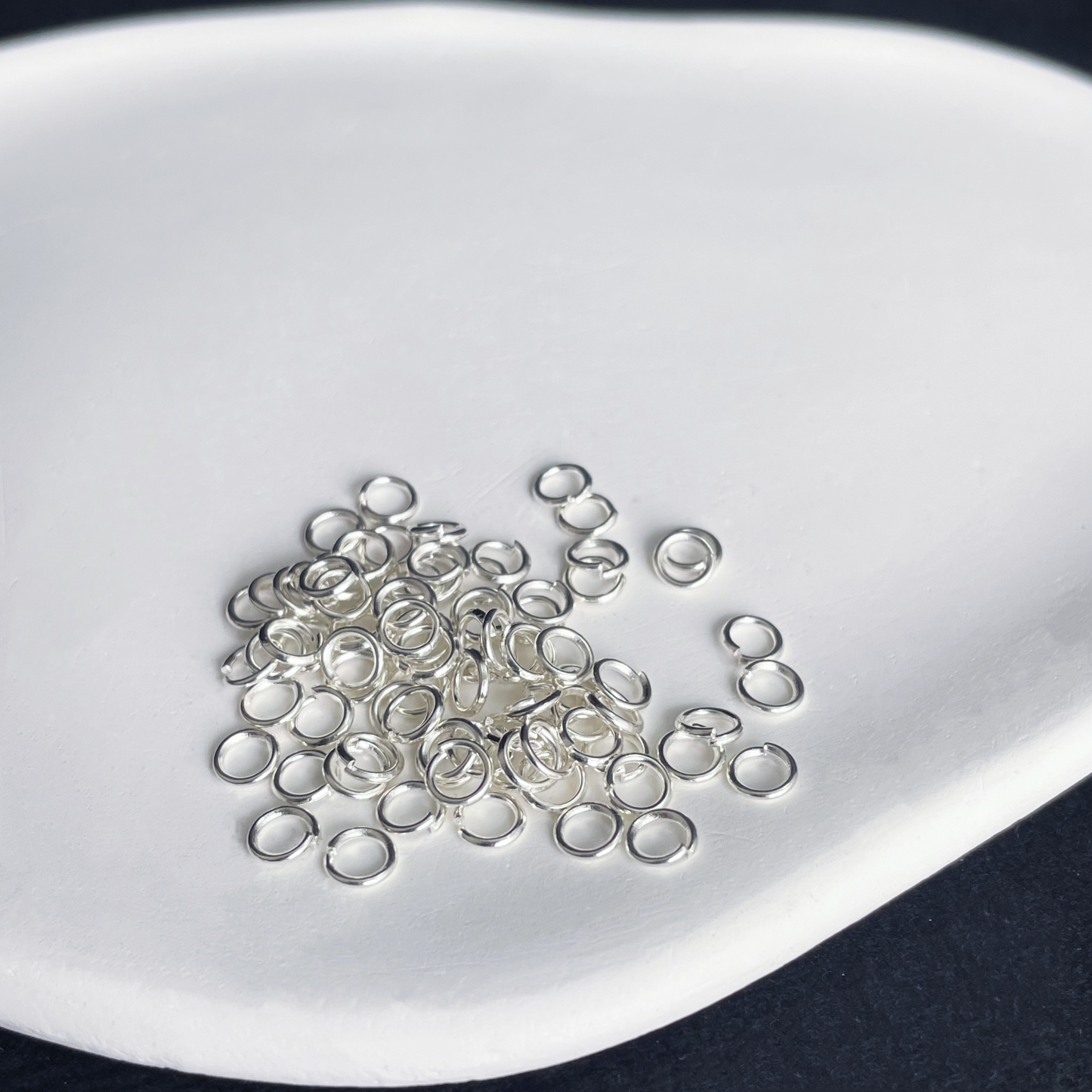 Jump Rings and Opener for Jewelry Making 200pcs