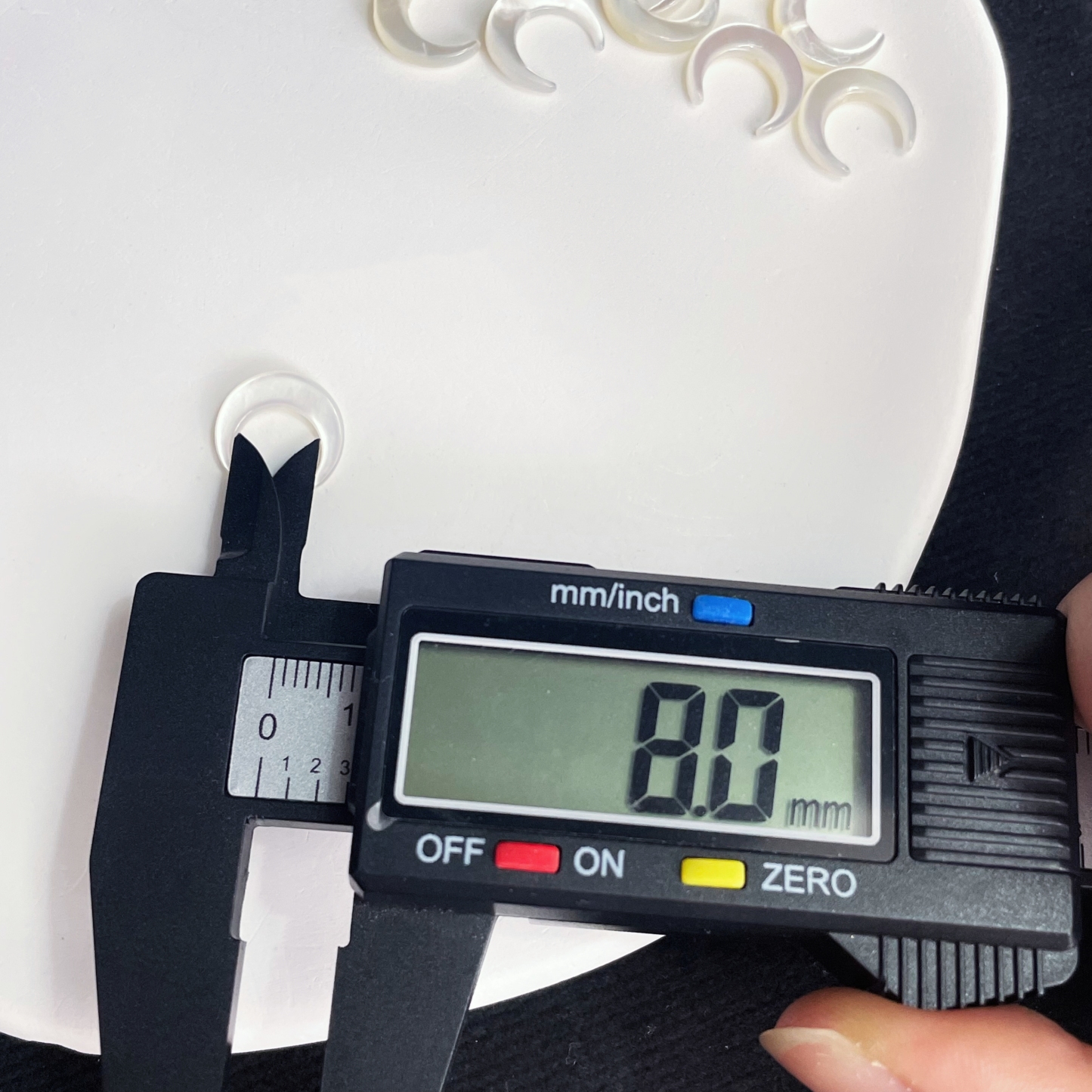 Mother-of-Pearl Moon with Cross Hole 1 piece