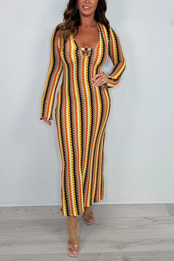 Long Bell Sleeve V-Neck Gold Ring Detail Zigzag Dress