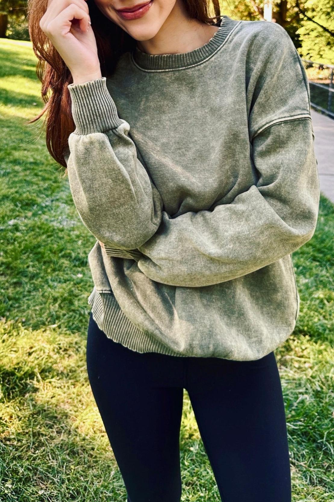 Finnish Acid-Wash Loose-Fitting Sweatshirt