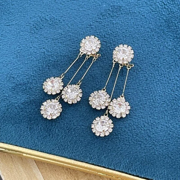 2024 Nuovo stile-50% di sconto-Orecchini con petali rotondi in zircone