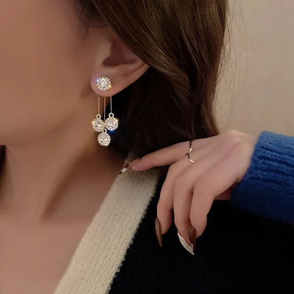2024 Nuovo stile-50% di sconto-Orecchini con petali rotondi in zircone
