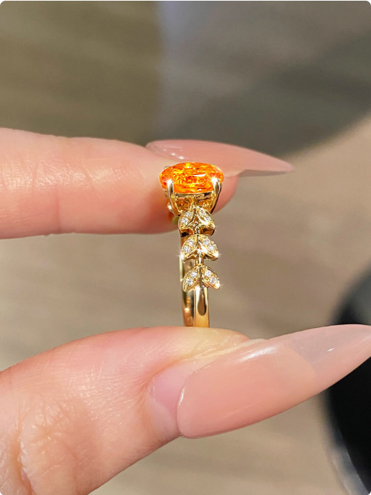 Naturalny pierścień fenta 18k złoty diament