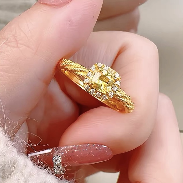 Twinkglo™ Sugar cube Zircon opening Ring 