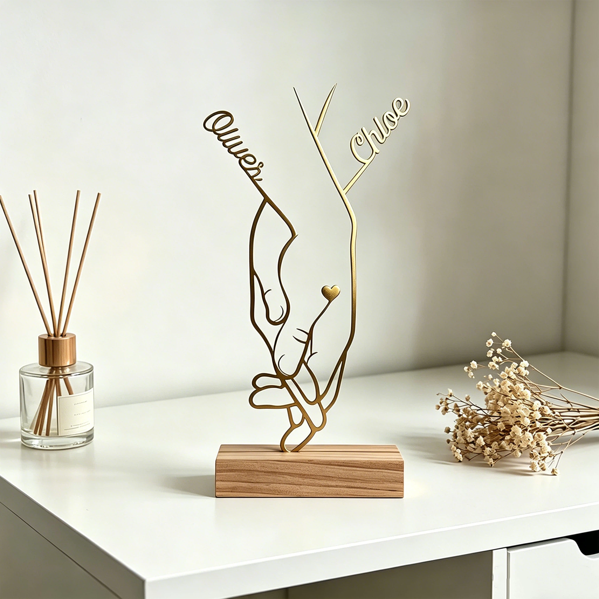 Personalized Name Line Art Holding Hands Couple Sculpture for Unique & Love | JNSDec216