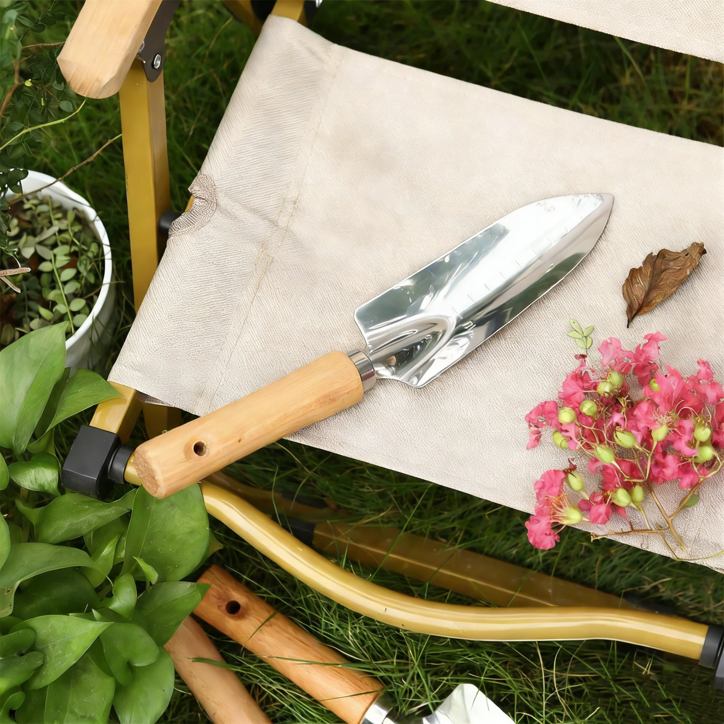 Personalized Name Birth Month Flower Gardening Bag for Unique & Love | JNSBag121