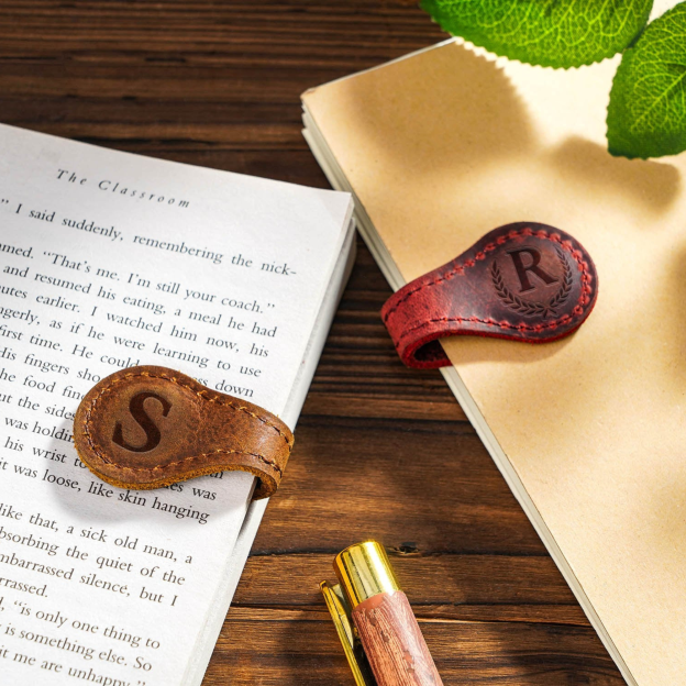Personalized Leather Magnetic Bookmark for Unique & Love | JNSDec37
