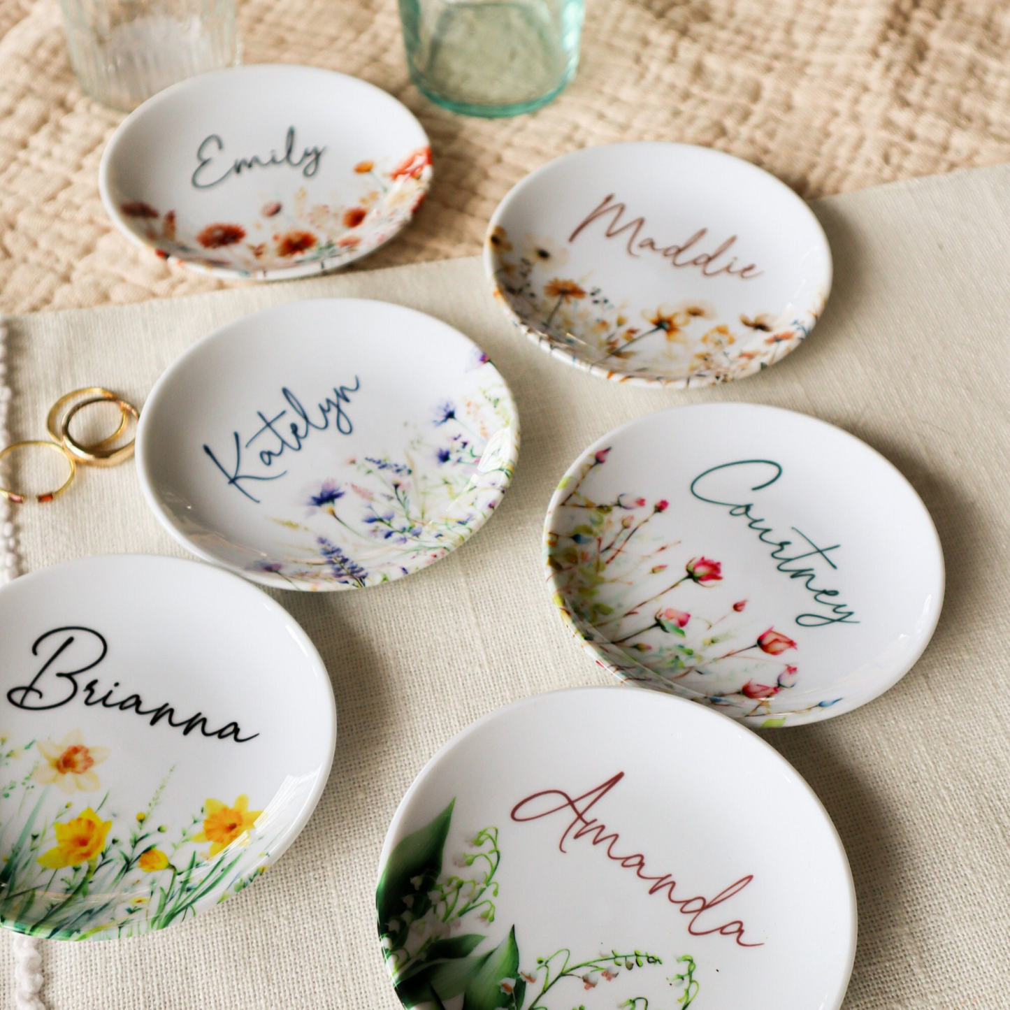Personalized Birth Month Flower Ring Dish With Name for Unique & Love | JNSDec58