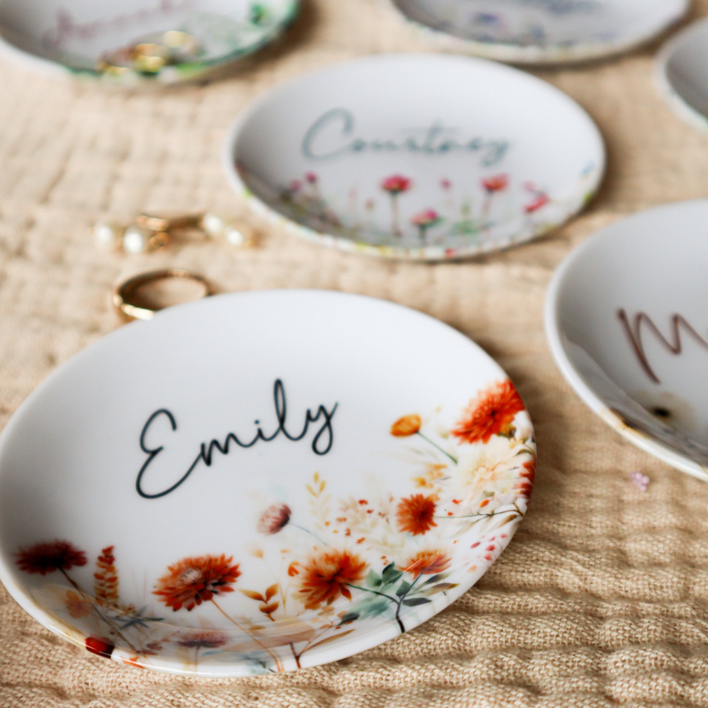 Personalized Birth Month Flower Ring Dish With Name for Unique & Love | JNSDec58