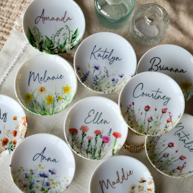 Personalized Birth Month Flower Ring Dish With Name for Unique & Love | JNSDec58
