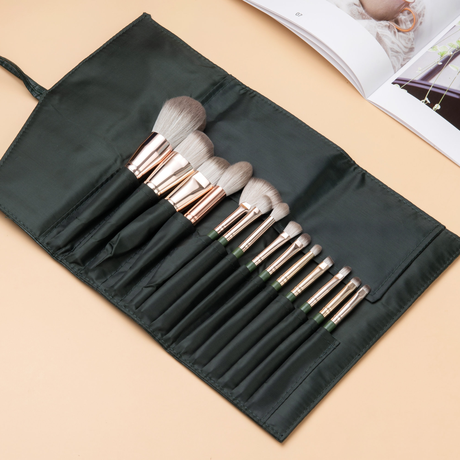 Personalized Cosmetic Brushes Set for Unique & Love | JNSBag36