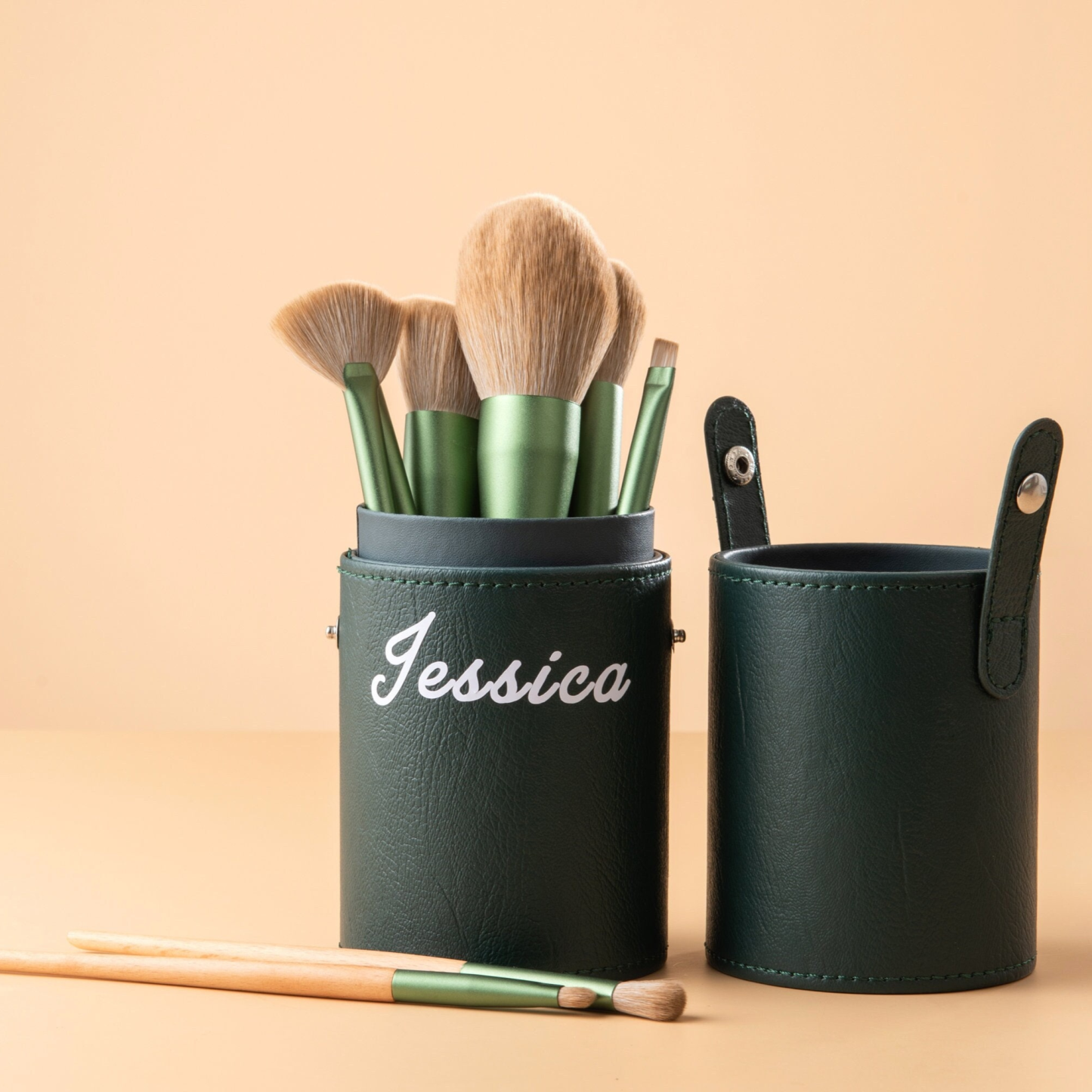 Personalized Cosmetic Brushes Set for Unique & Love | JNSBag36
