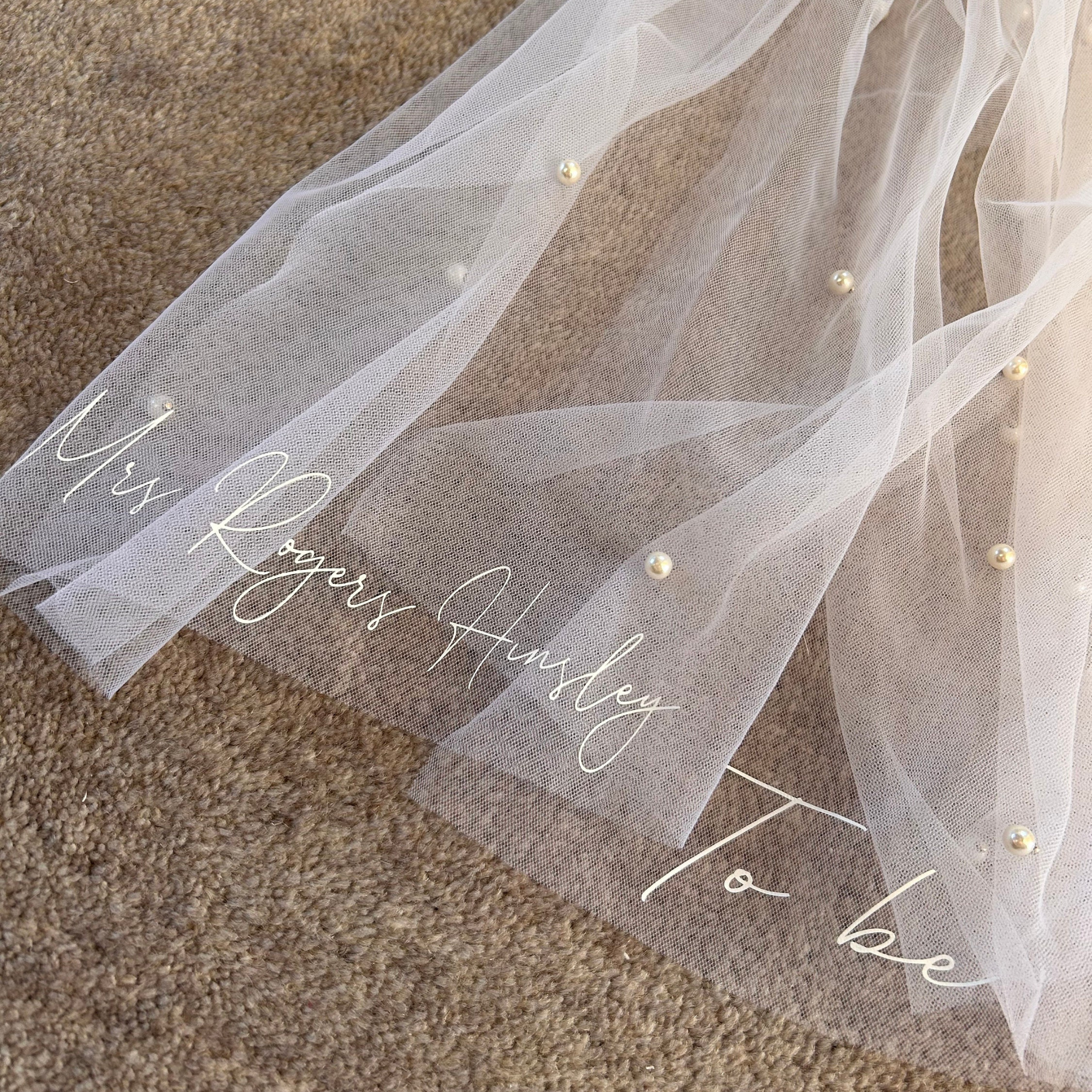 Personalized Monogrammed Bridal Pearl Veil for Hen Party | JNSCloth34